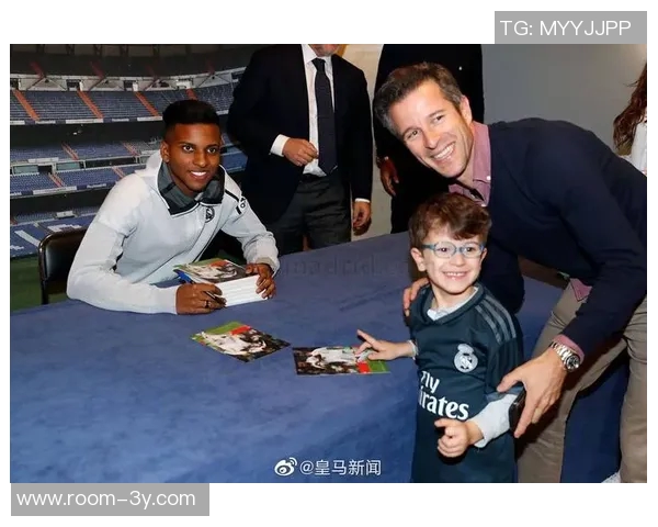 蓉城教练组金亨镒汉斯罗德里戈等六人离队引发球迷热议